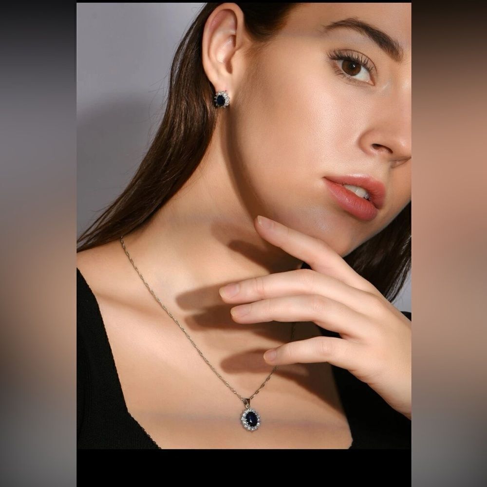 ✨Elegant Princess Di Inspired Blue Sapphire Rhinestone Necklace Earrings Set 💙✨